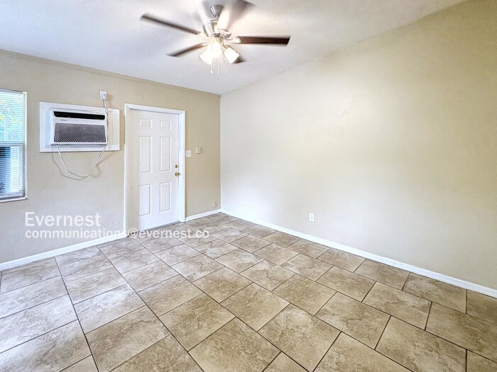 Building Photo - 2925 N 46th St