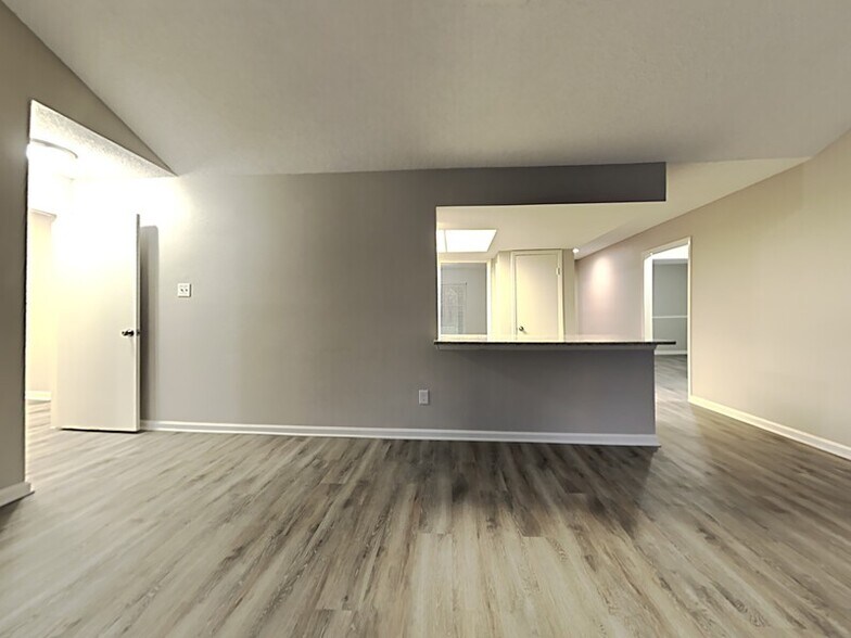 Building Photo - 25311 Mill Pond Ln