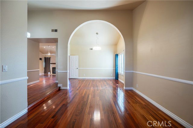 Building Photo - 23640 Vía Calma