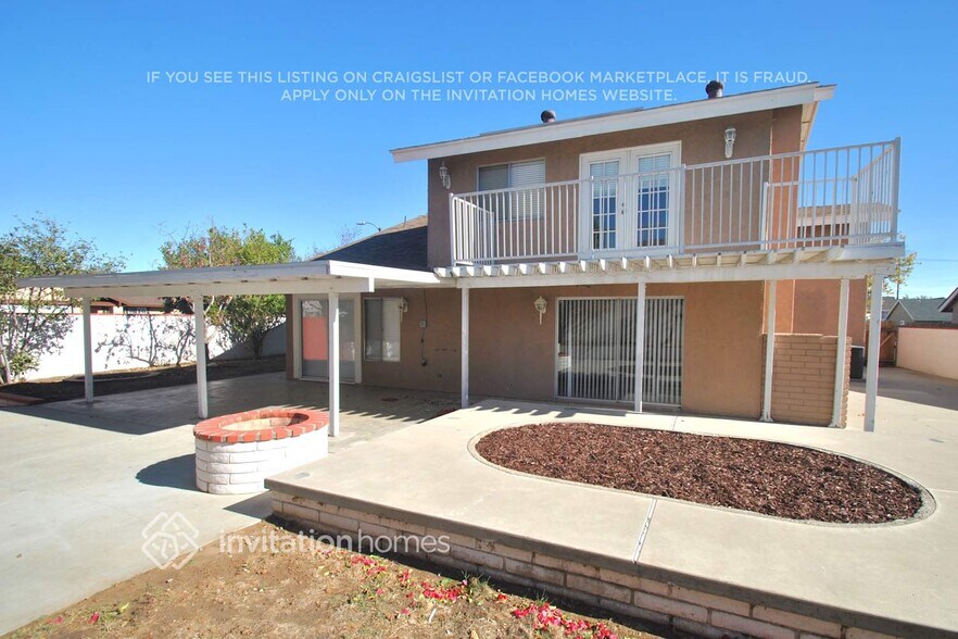 Building Photo - 2414 S Woodlark Dr