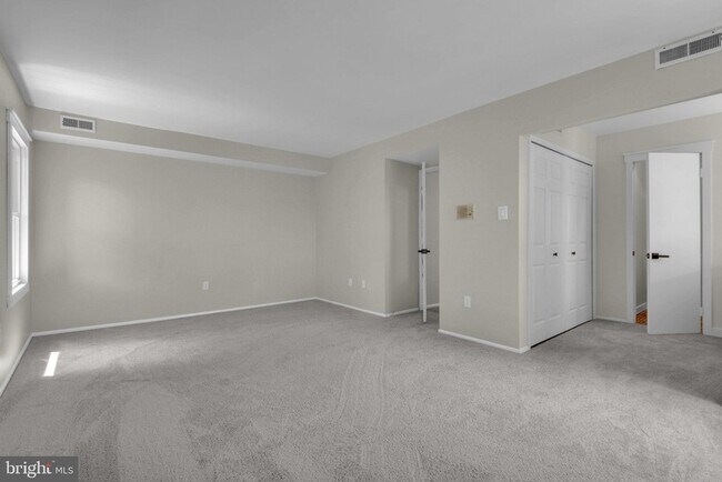 Building Photo - 1836 Ralston Pl