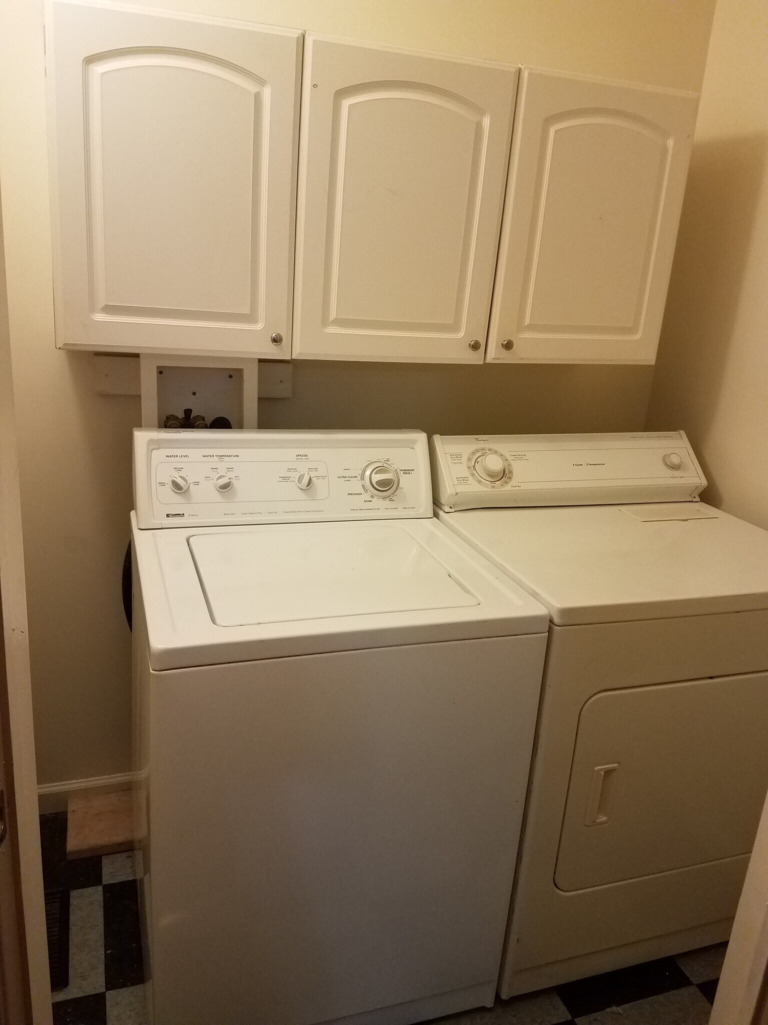 Building Photo - 153 S Union St