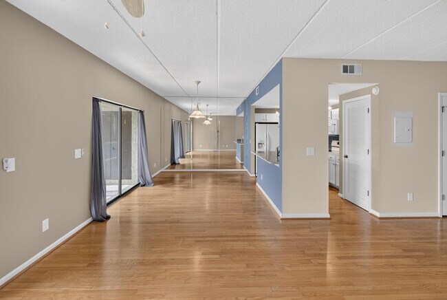 Building Photo - 29 Aledo Ct
