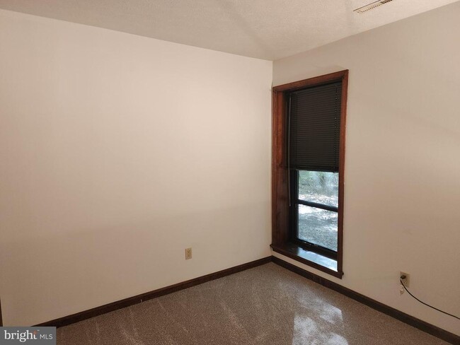 Building Photo - 23309 Sugar Maple Ct