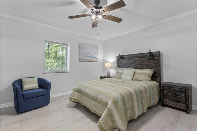 Building Photo - 139 Brady Dr