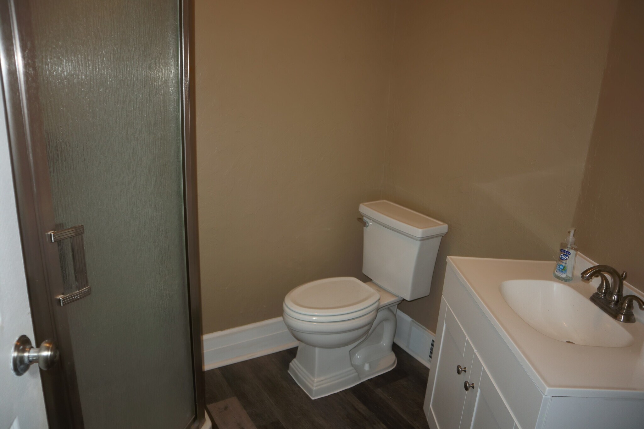 Building Photo - 606 2nd St