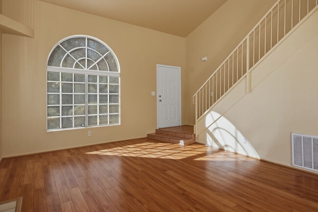 Building Photo - 2600 Autumn Blaze Ave