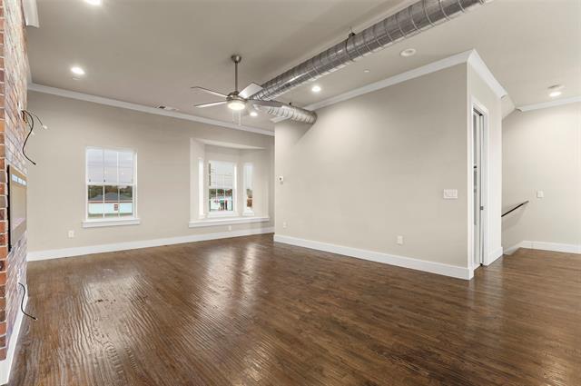 Building Photo - 7186 Birch Mews