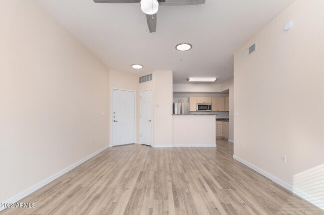 Building Photo - 18416 N Cave Creek Rd