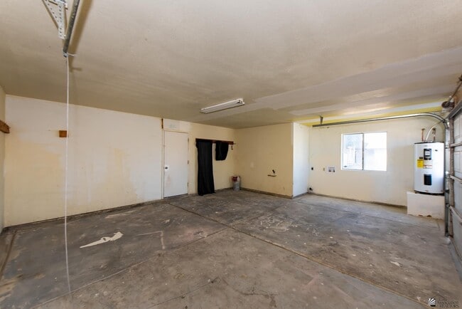 Building Photo - 4597 W 18th Pl