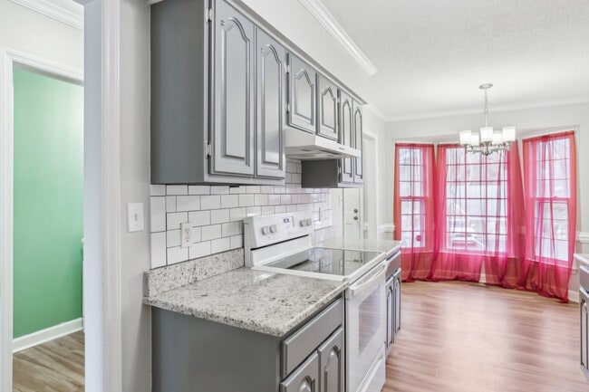 Building Photo - 4523 Hamptonshire Dr