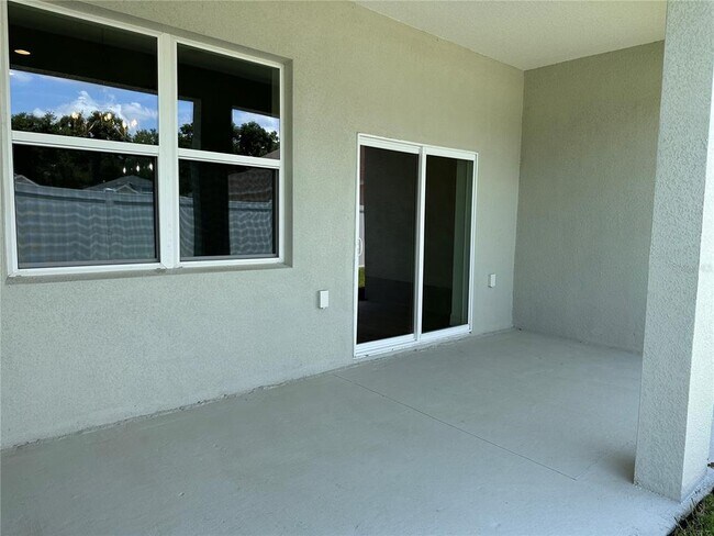 Building Photo - 4778 SE 25th Loop