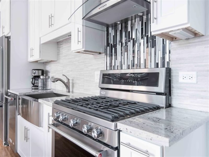 Building Photo - 838 S Wells St