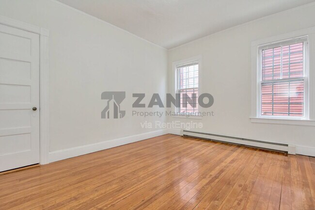 Building Photo - 19 Arnold St