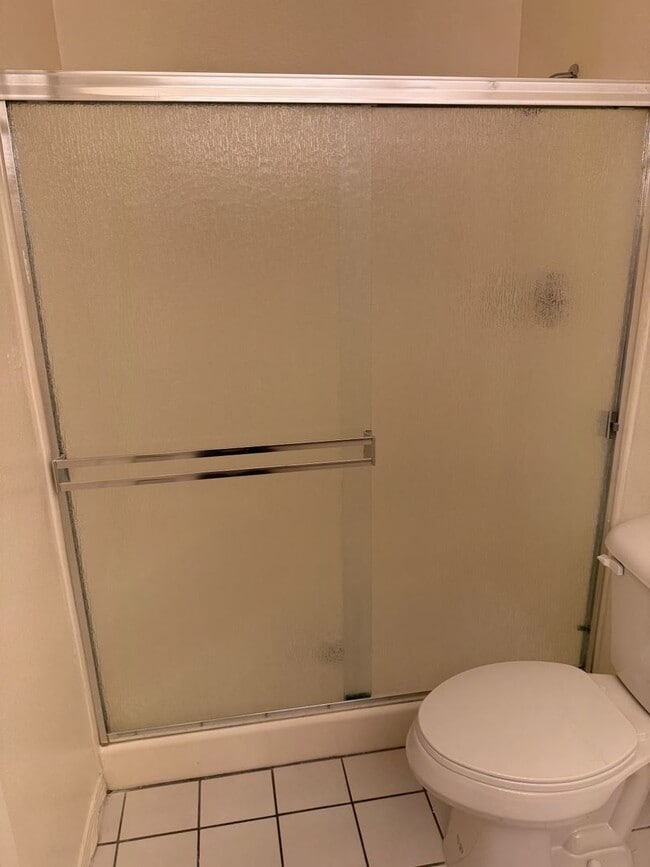 Building Photo - Newly Remodeled 3 Bedroom, 2 Bath Condo wi...