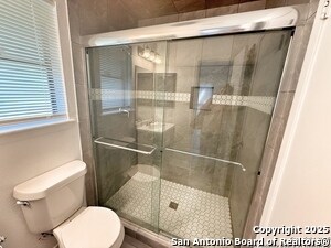 Building Photo - 912 Spring Hill Dr
