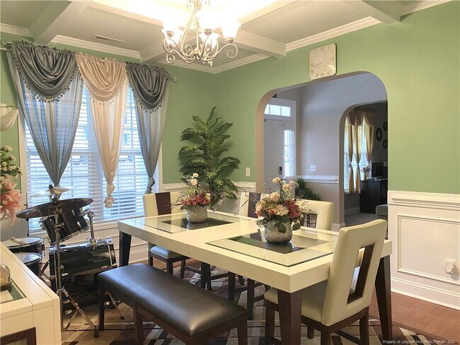 Building Photo - 28 Torrington Ridge