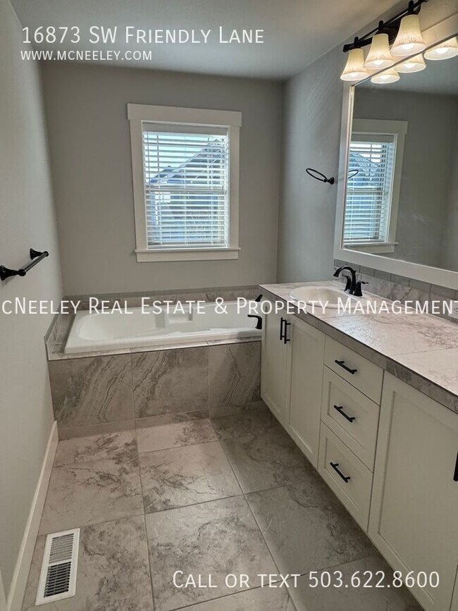 Building Photo - 16873 SW Friendly Ln