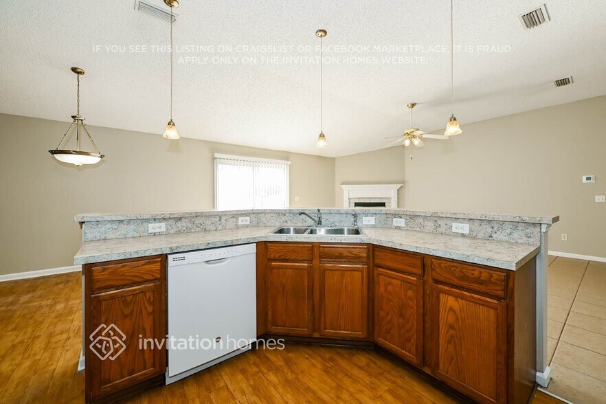 Building Photo - 3178 Highland Grove Dr