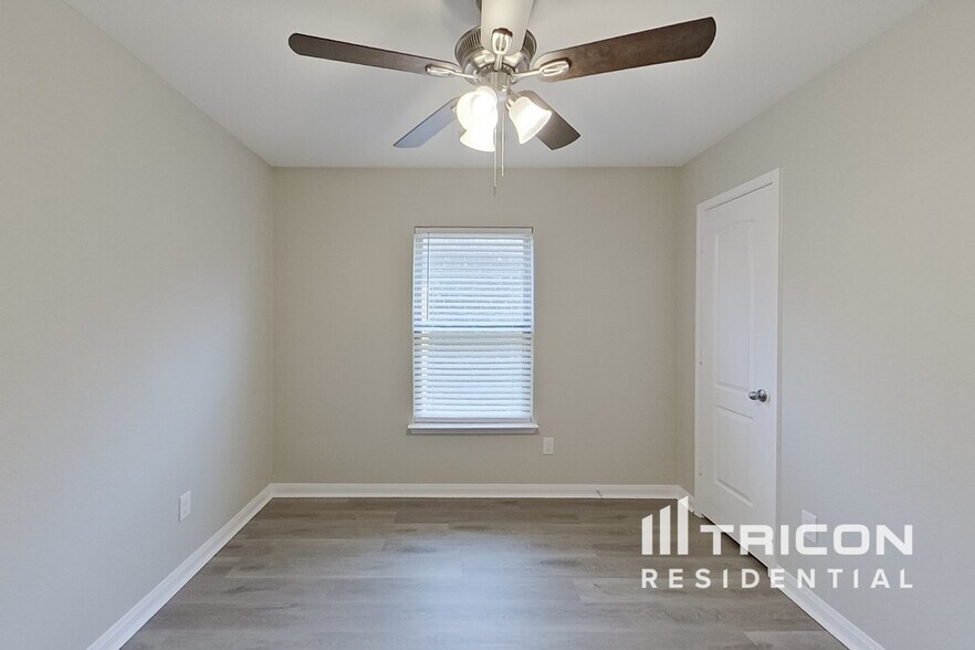 Building Photo - 6312 Jasper Lake Dr