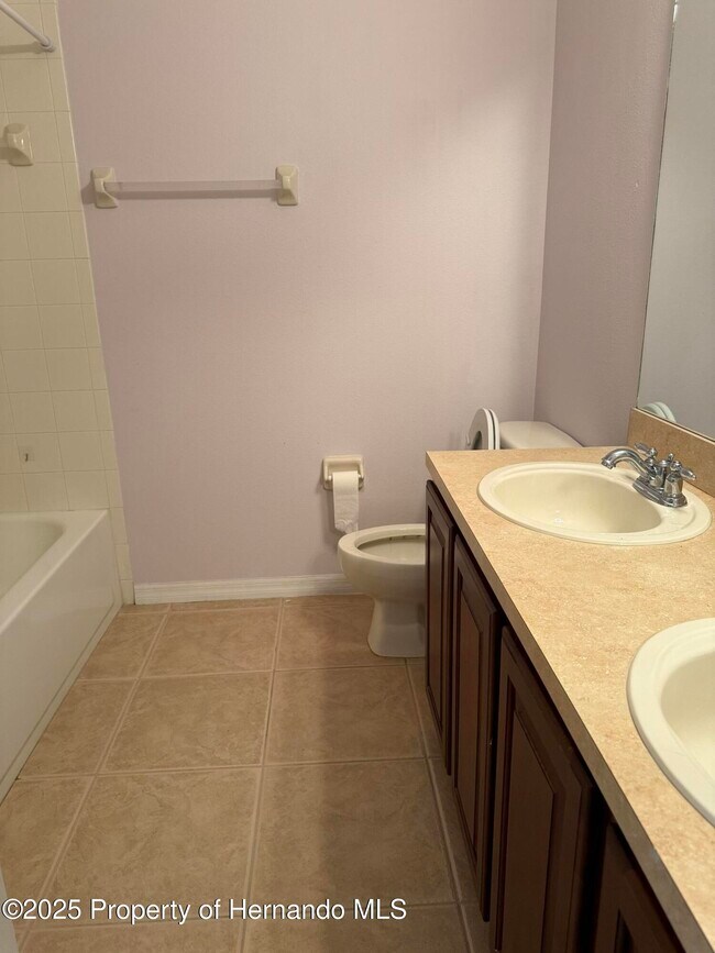 Building Photo - 184 Fairmont Dr