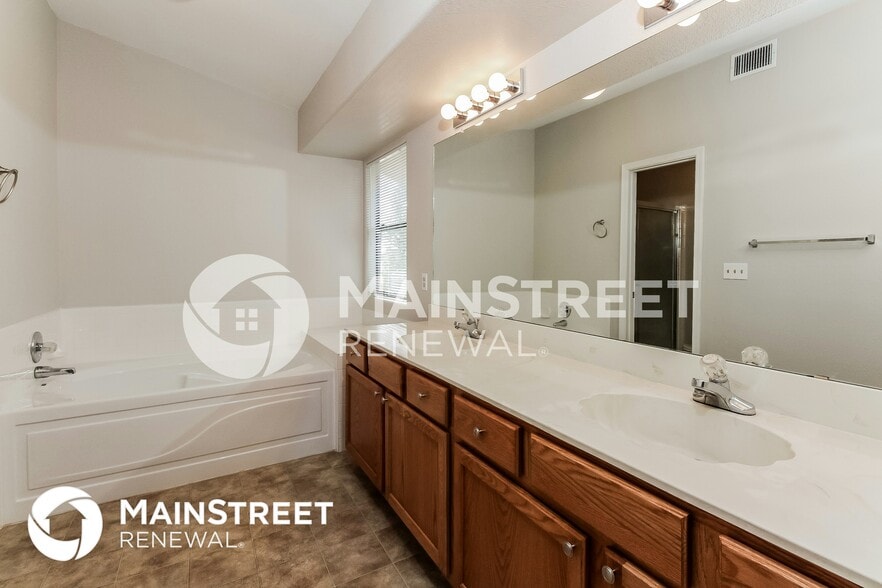 Building Photo - 8989 N Tiger Eye Way