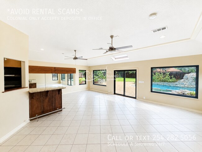 Building Photo - 112 Jesse James Dr