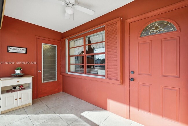 Building Photo - 5300 Washington St