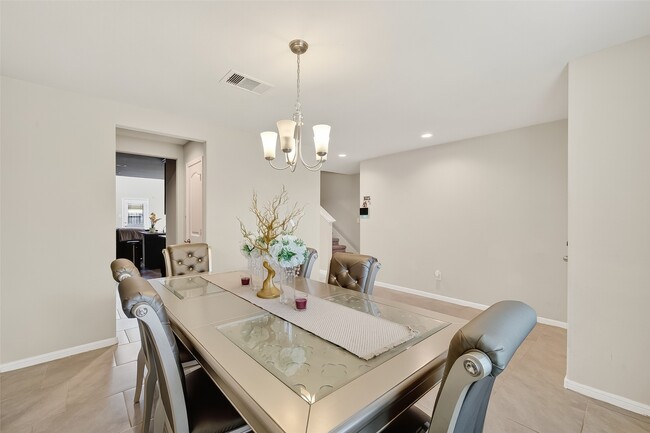 Building Photo - 8007 Carillon Way