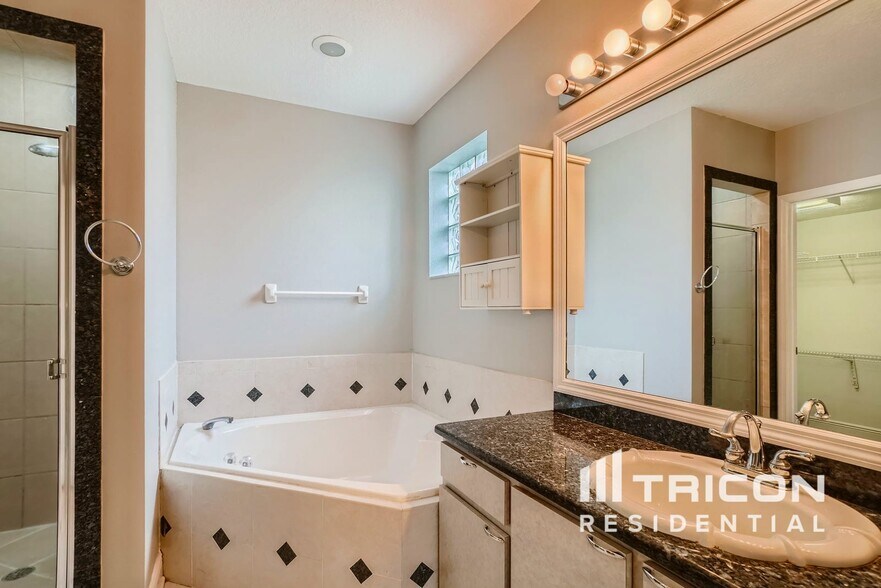 Building Photo - 1013 Bj Brandy Cove