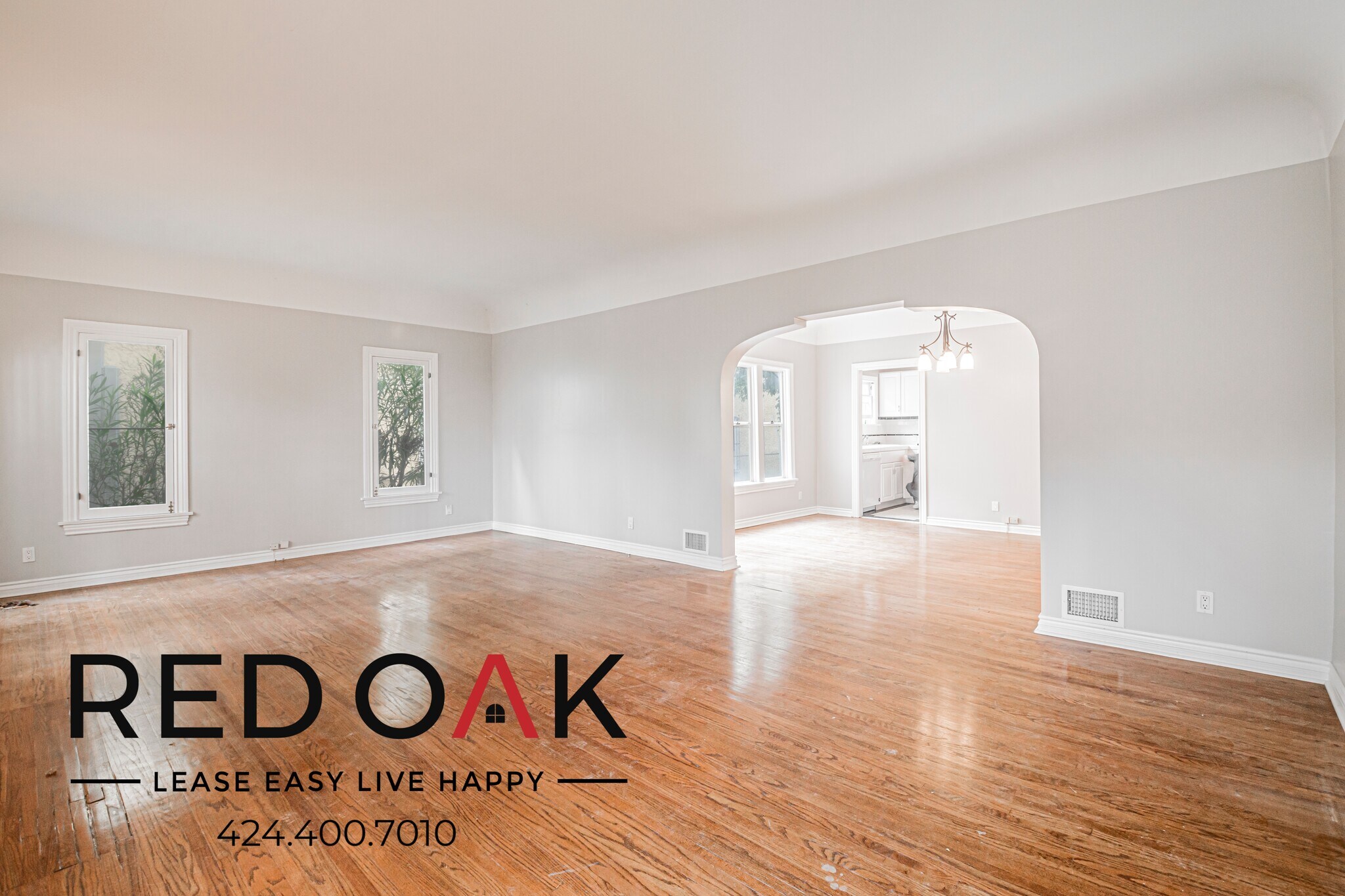 Building Photo - 109 S Sycamore Ave