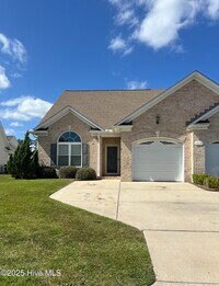 Building Photo - 1618 Brook Hollow Dr