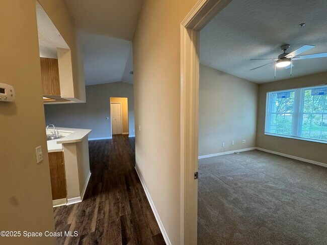 Building Photo - 7667 N Wickham Rd