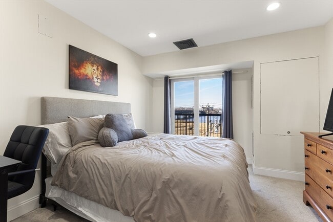 Building Photo - 133 Commander Shea Blvd