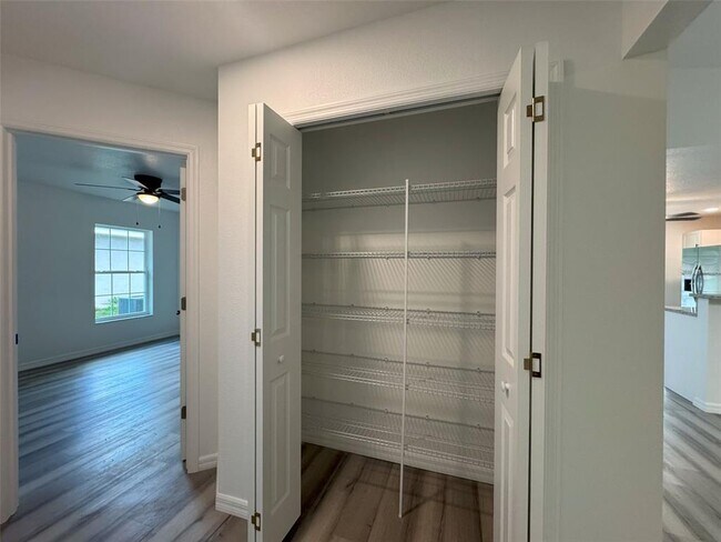 Building Photo - 1108 Eden Dr