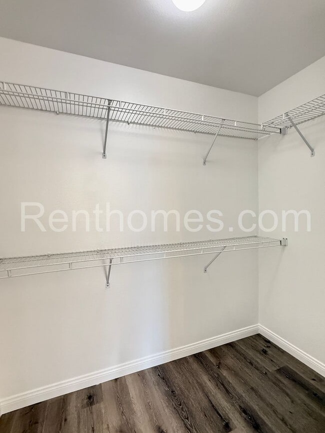 Building Photo - 11679 Westview Pkwy