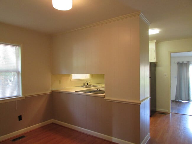 Building Photo - 202 Wrenwood Cir