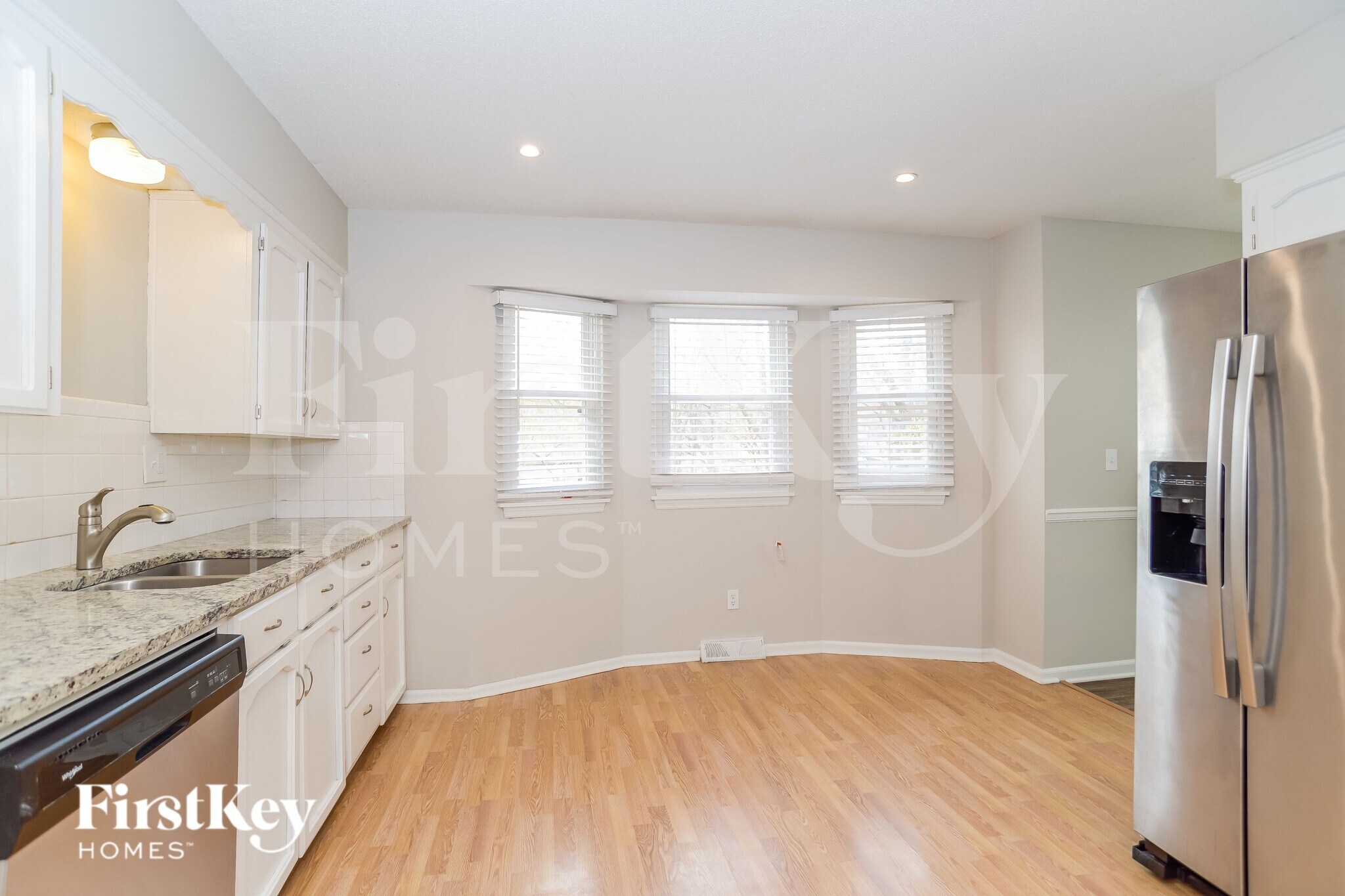 Building Photo - 5912 Walnut Creek Cir