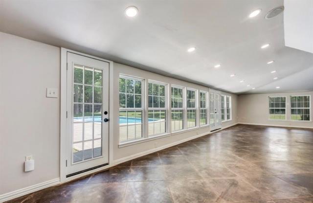 Building Photo - 6307 Deloache Ave