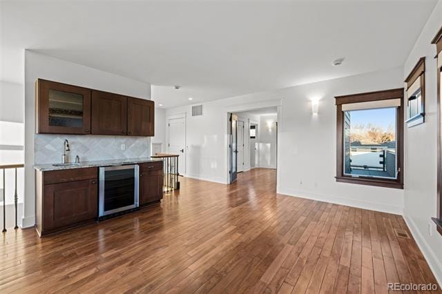 Building Photo - 360 Garfield St