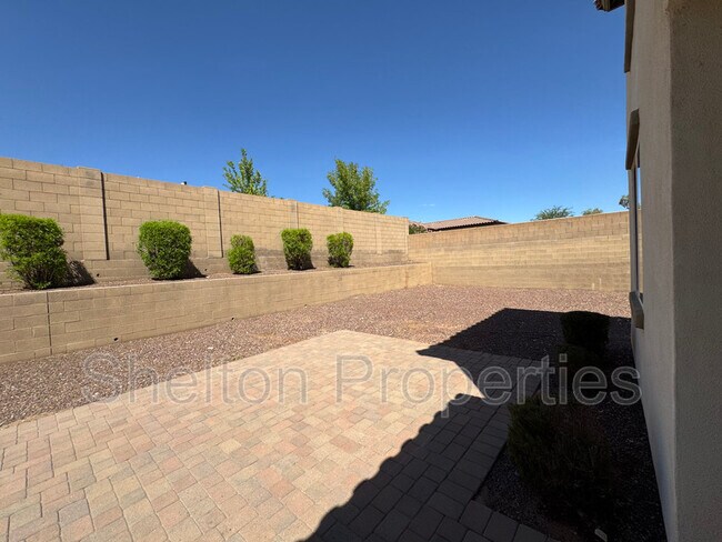 Building Photo - 20684 W White Rock Rd