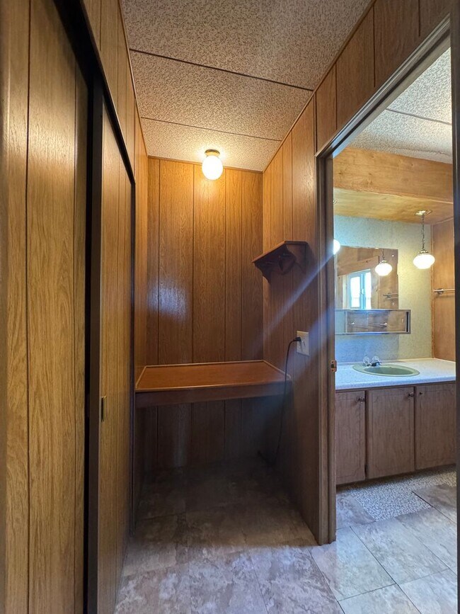 Building Photo - Spacious Pet-Friendly Rental on 3 Acres — Perfect for Horse Owners!