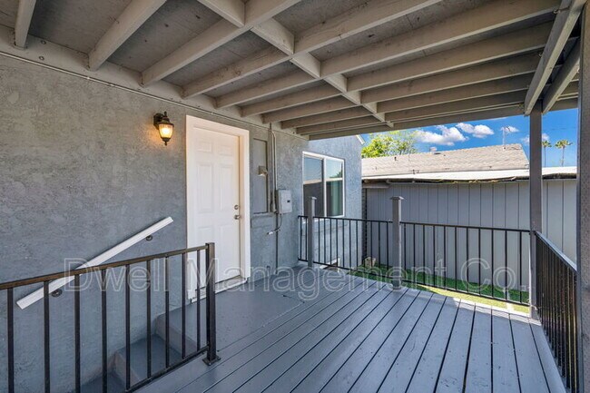 Building Photo - 1430 Diamond Ln