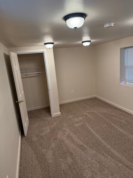 Building Photo - 215 W Lafayette St