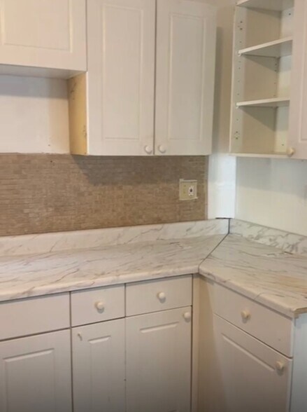 Building Photo - 222 Howard Ave