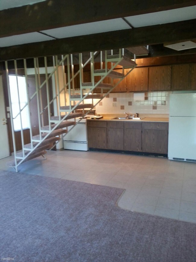 Building Photo - 1 br, 1 bath 4plex - 725 Moull St 715 d