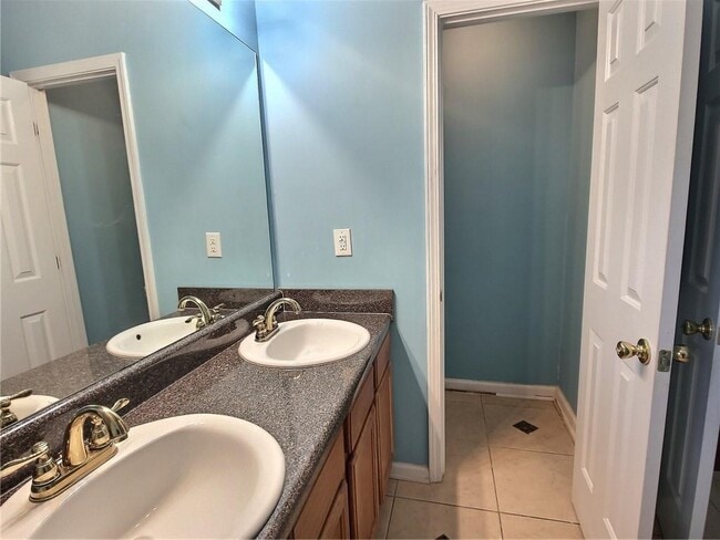 Building Photo - 1734 Spring Hill Cove