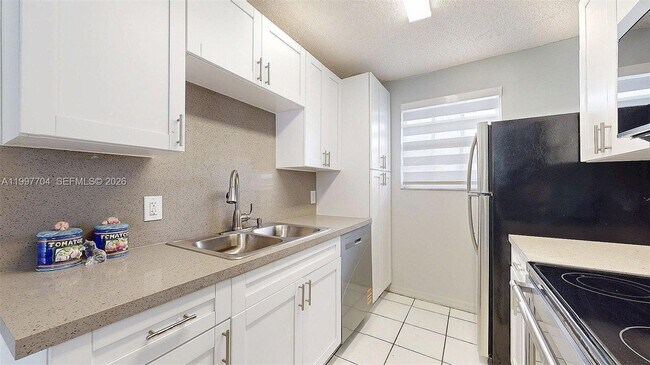 Building Photo - 21450 SW 109th Ct