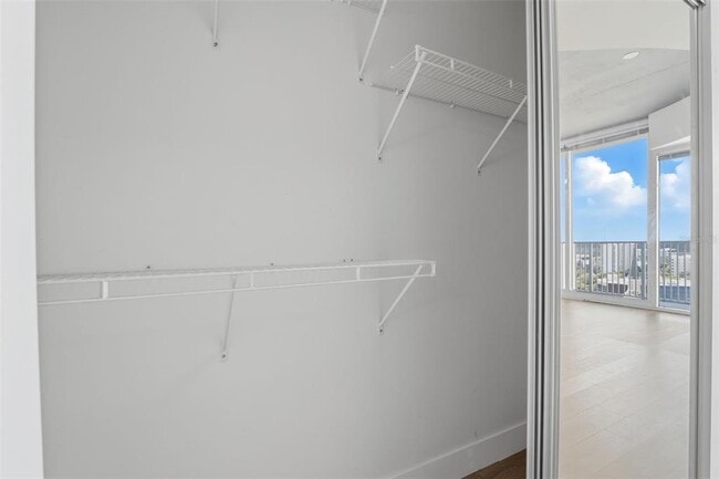 Building Photo - 155 S Court Ave