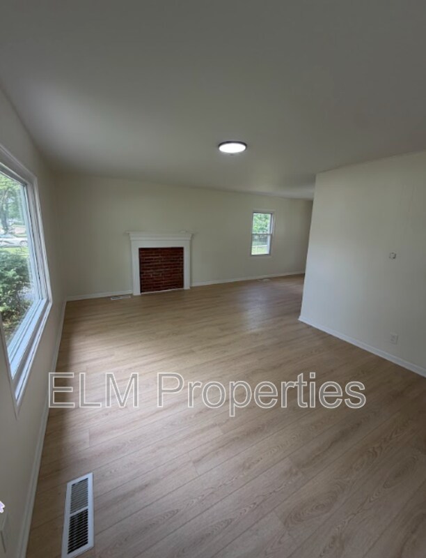 Building Photo - 7406 Smithfield Ave